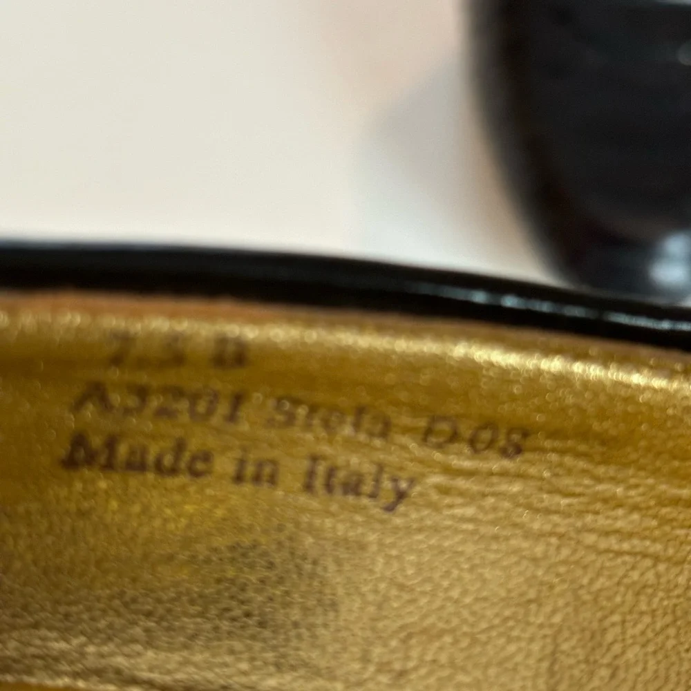 COACH Stela Sz 7.5 Black Textured Women's Heels